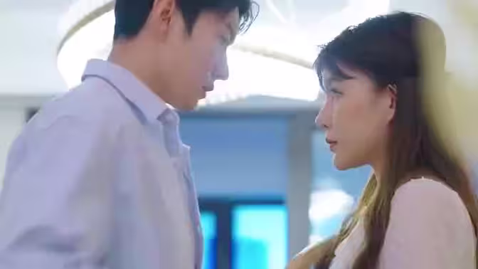 闪婚后我竟跃升成女总裁(蓝光)