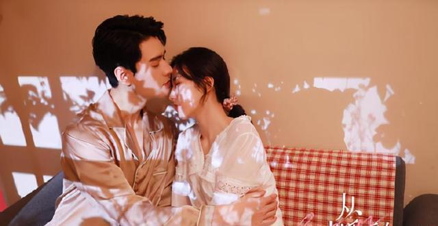 离婚后美女总裁倒追我(1080)