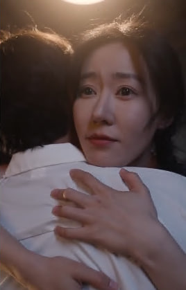 村医被性感嫂子和淫荡少妇扑倒（1080）