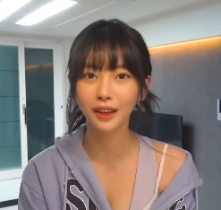 修理灯泡的师傅(蓝光)