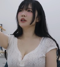 三个女孩抢夺内裤(蓝光)